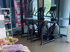 -乐刻运动健身(青山印象城店)