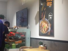 大堂-极有家小鱼小鸡石锅煲(佳兆业店)