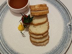 -醉辉皇上海之巅(上海中心大厦店)
