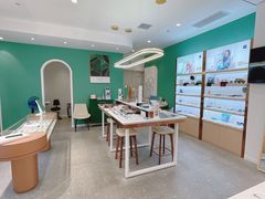-无界眼镜MaxLess(南翔印象城店)