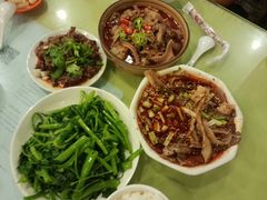 -曾牛肉