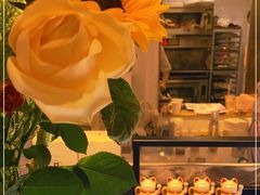 -Fridi Patisserie Cafe
