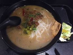 -花溪巷牛肉粉(泉城路店)