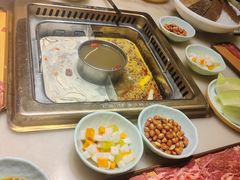 -巴渝瓦肆重庆鲜火锅(宝龙环湖店)