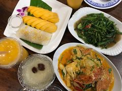 -Dang restaurant (patong phuket)
