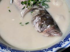 -南京金牛湖巨碗鱼头