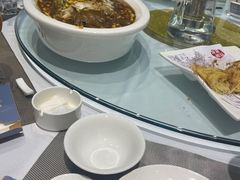 -鸿星花园酒家(银亿家园店)