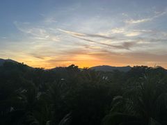 -三亚亚龙湾雅高美爵酒店