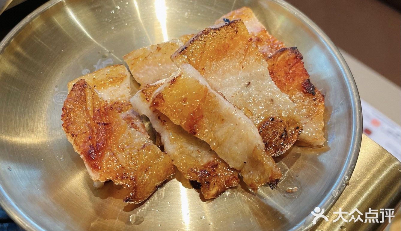 西塔老太太，开启烤肉魅力👵