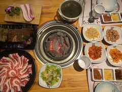 -唯成•韩国炭火烤肉 유성고기