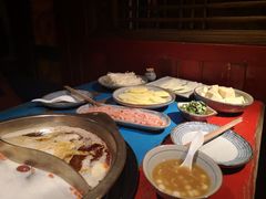 -房子红了鱼豆花重庆老火锅(广厦学院店)