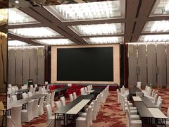 -上海佘山世茂艾美酒店