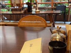 大堂-银米·云南传统过桥米线(双廊黑金冠店)