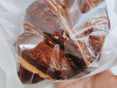 碱水羊角包-OUR Bakery(三里屯太古里店)