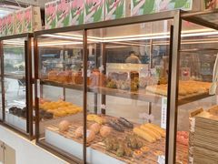 面包甜点陈列柜-奈雪的茶(东原悦荟店)