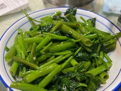 -昱龙大盆牛蛙馆(三兴街总店)