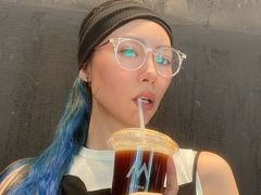 -M Stand(深圳龙岗万科广场店)