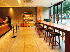 用餐区-星巴克(深圳港隆城分店)