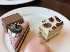 -南郊宾馆·风味自助餐厅·山东十六地市特色菜