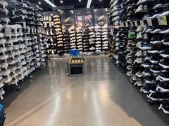 -迪卡侬(西三旗店)