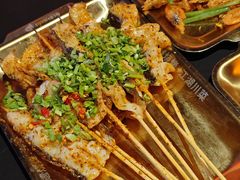 -何师烧烤Pro ·江湖川菜·小龙虾·精酿(太古里旗舰店)