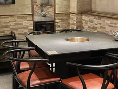 包厢-野迹·石橄榄鸡·烧烤(新洲店)