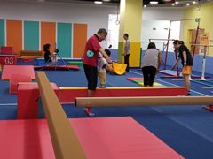 -蜩动儿童运动成长馆(恒生万鹂广场店)