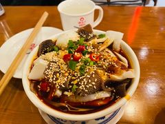 -炉小二铜锅牛蛙•川湘菜(三里屯店)