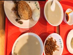 -护国寺小吃店(红莲南路店)