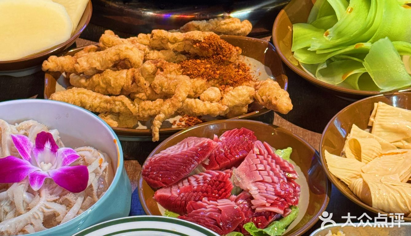 热辣滚烫的重庆火锅-天府新区宝藏火锅店
