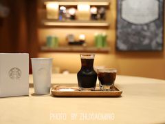 -星巴克臻选(莘庄仲盛店)