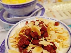 -广信牛奶甜品世家(台东店)