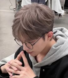 -尤司男士国潮理发馆