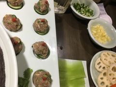 -红九格老火锅(三峡广场店)