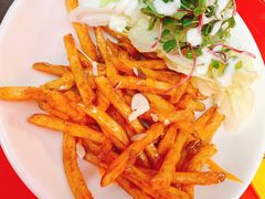 -BHC炸鸡(明洞总店)