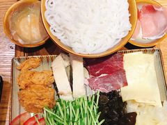 蒙自过桥米线-麦麦山云南菜(复地活力城店)