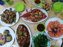 -小海豚•老字号海鲜餐厅(天涯店)