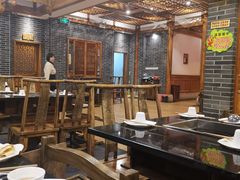 大堂-百年川椒重庆老火锅(光谷店)