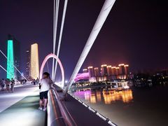 -南京眼步行桥