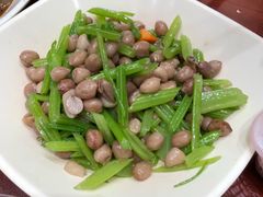 -八府香鸭·啫啫煲(华山路店)