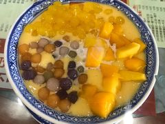 -赵记传承特色牛奶甜品(泉城广场店)