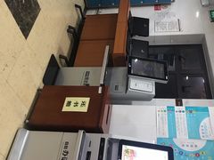 -上海市静安区图书馆(新闸路馆)