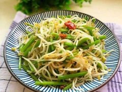 清炒绿豆芽-微山湖湖畔好客居鱼馆渔家菜(微山湖风景区店)