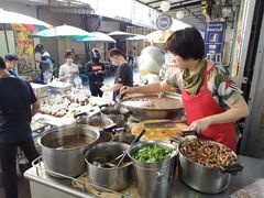 -Kha Mu Charoensang(Silom)