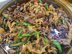 -一品红烧鸭特色川菜(三岔湖店)