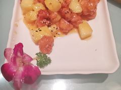 黄金菠萝肉-富贵春饼·烤鸭·大厨现炒(泰华店)