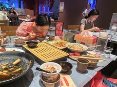 -肥肥虾庄·金牌油焖大虾(杨园滨江时代walk店)