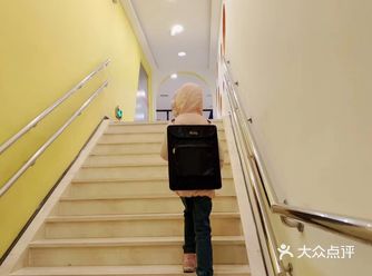 在茉莉花开我们学习画画已经三年多了