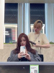 -AKOZO Beauty Salon