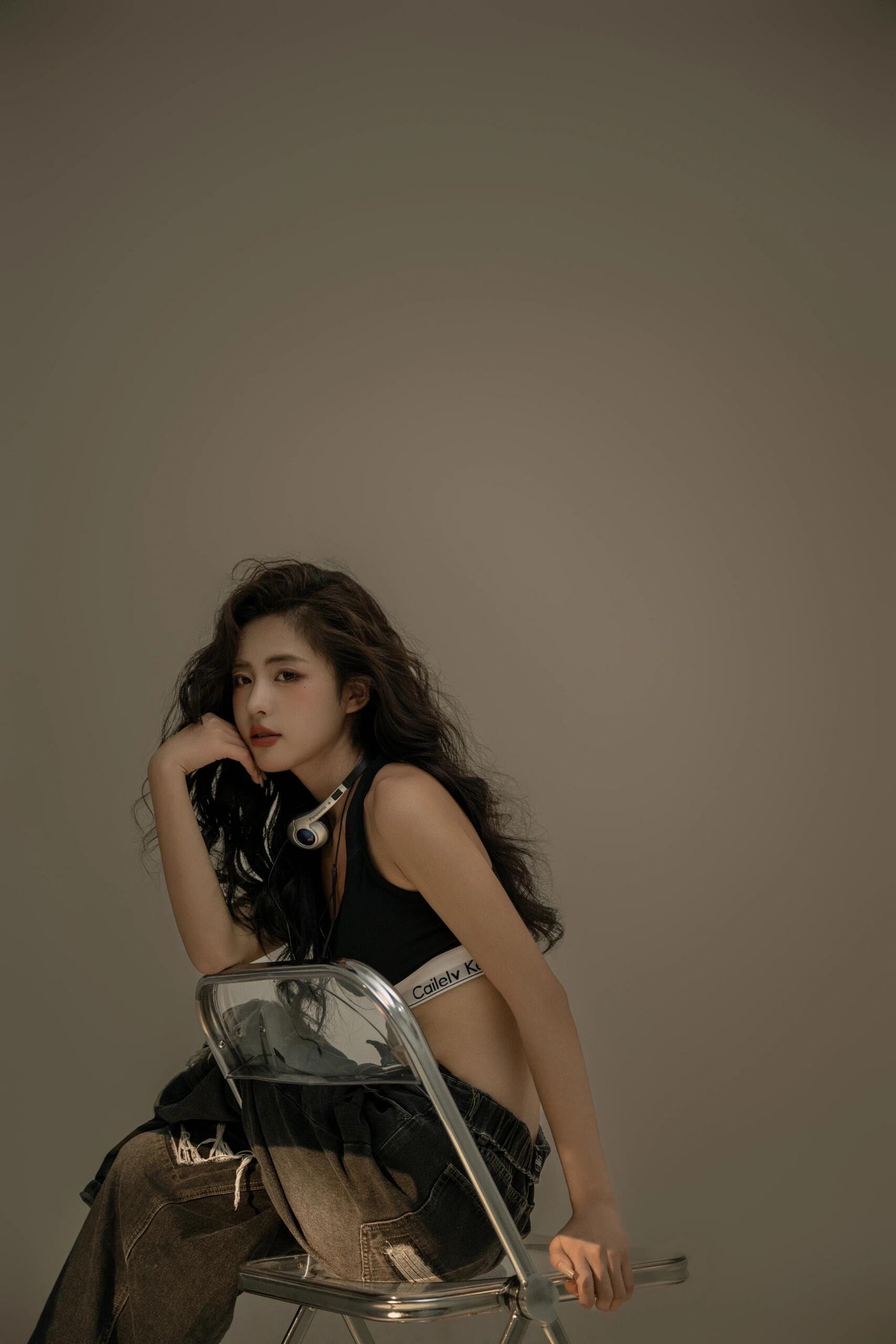 辣妹上线,没有女孩可以拒绝酷飒ck写真